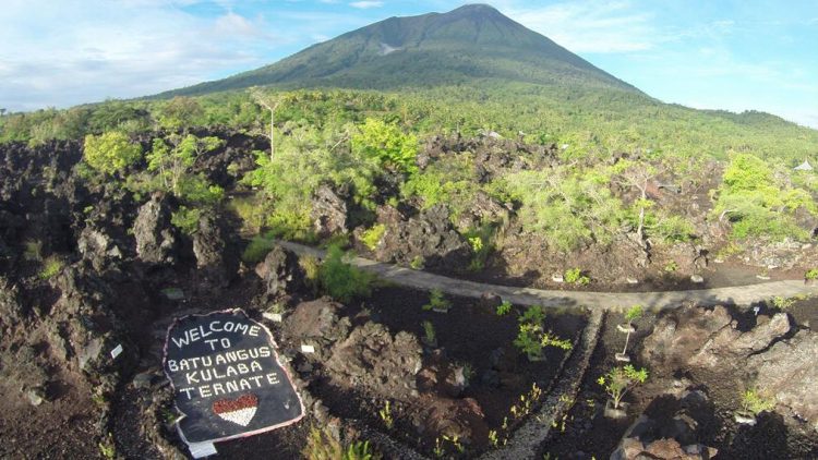 Batu Angus, salah satu situs geologi di Ternate