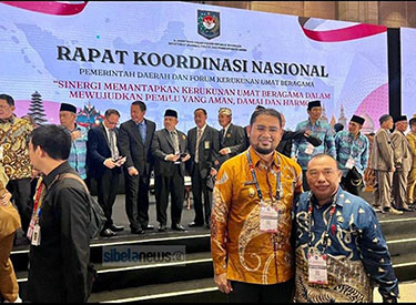 Wakil Bupati Kabupaten Halmahera Selatan, Hasan Ali Bassam Kasuba dan H. M Ibrahim Kepala Kesbangpol Halsel.