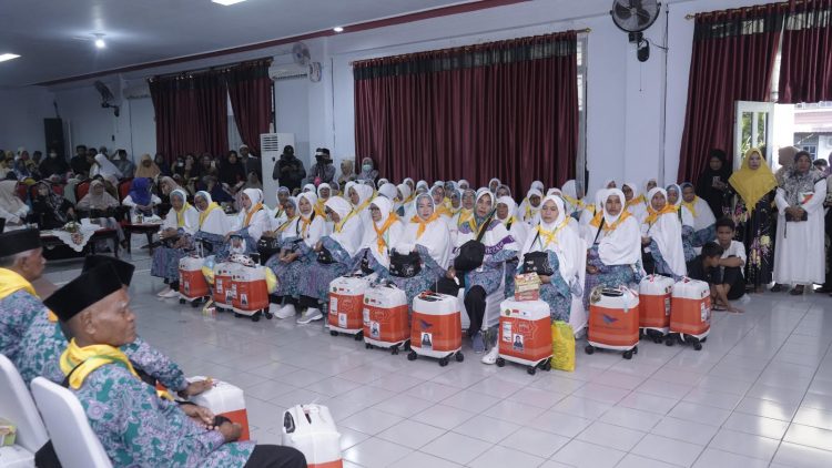 115 Calon Haji Kota Tidore Resmi Di Berangkatkan