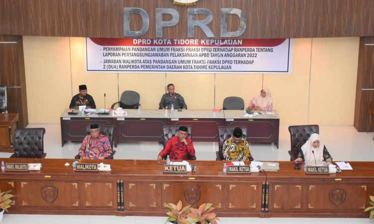 Lima Fraksi Sampaikan Pandangan Umum Soal LKPJ APBD Wali Kota