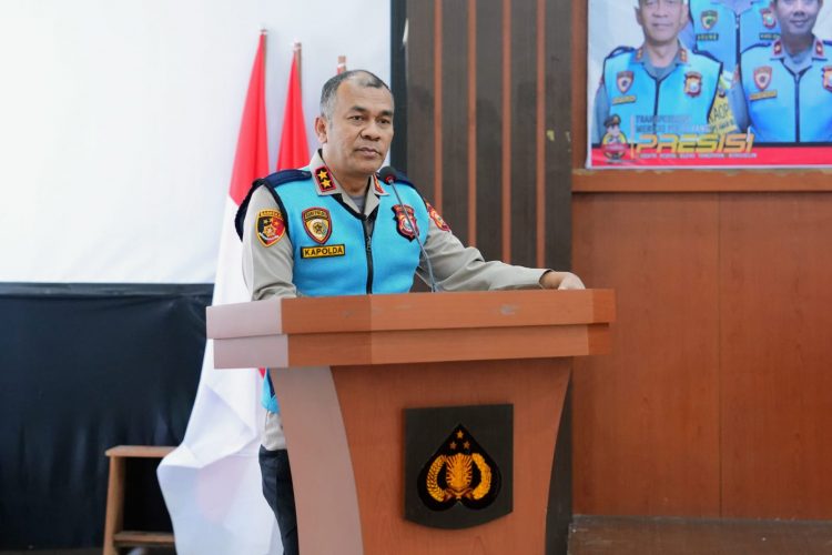 Kapolda Malut Pimpin Pembacaan Pakta Integritas dan Pengambilan Sumpah Panitia dan Peserta Seleksi