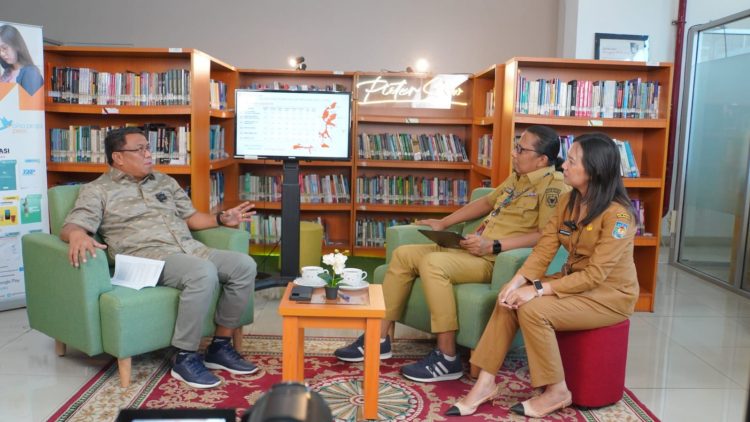 Sekda Kota Tikep Jadi Narasumber Pieter Show di Perpustakaan Soepardjo Roestam Jakarta