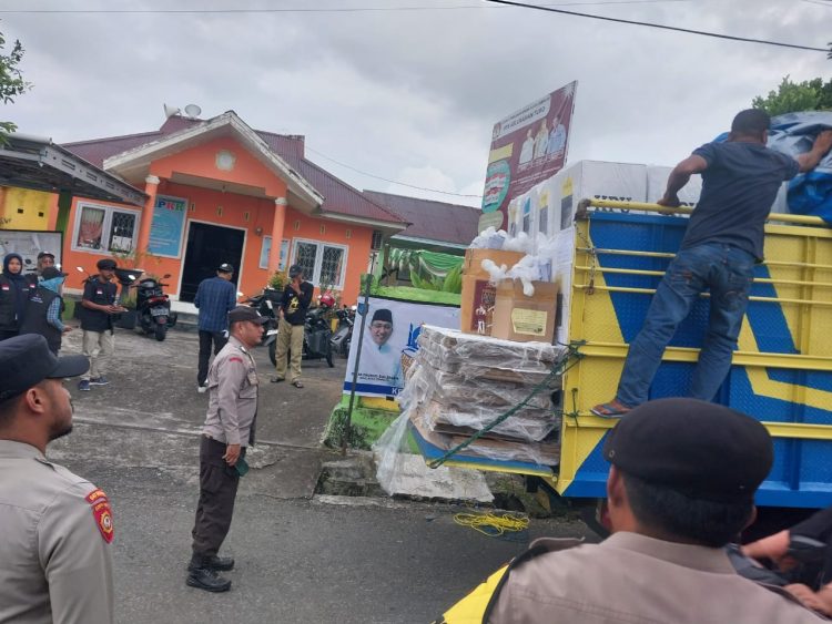 Polres Ternate Mengawala Pendistribusian Logistik Pemilu ke 58 Kelurahan di Wilayah Kota Ternate