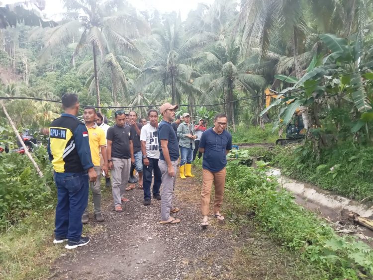 IMS Tinjau Lokasi Pasca Banjir di Weda Selatan