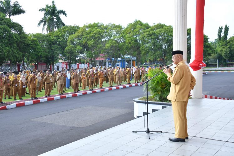 Arahan wali kota di apel pagi