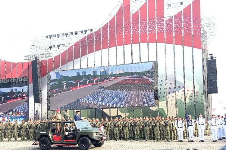 Presiden Jokowi Pimpin Upacara Peringatan HUT TNI ke-79 di Monas