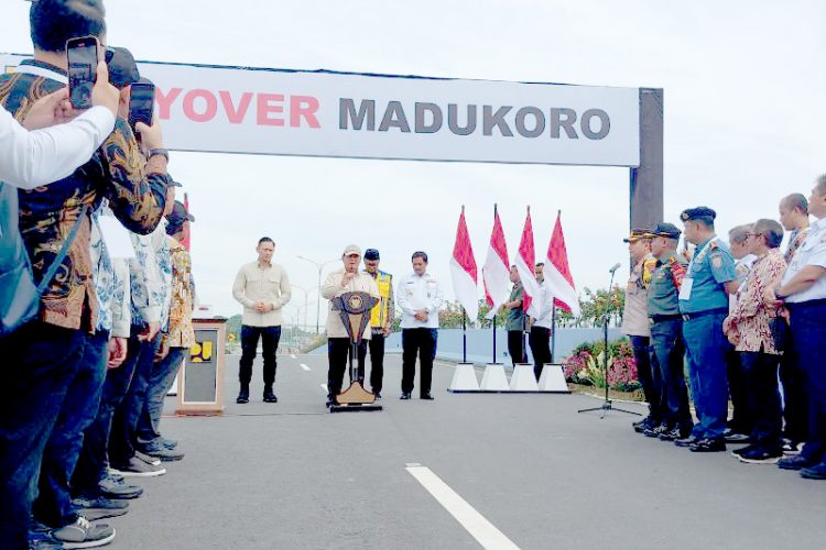 Prabowo Resmikan Jalan Layang Madukoro Tingkatkan Ekonomi Jateng